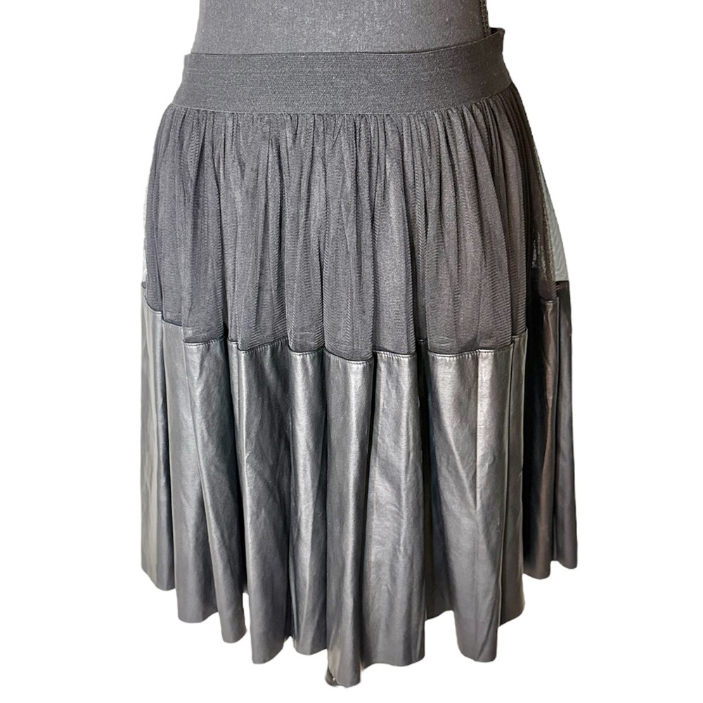 BELLATRIX Faux Leather Sheer Skirt Elastic Waistband Lined Festival Large